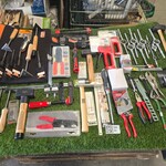 Handgereedschap Universeel, Partij